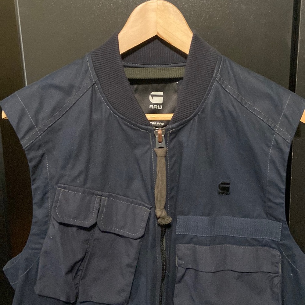G-Star vest. LARGE Almost new. Wore it twice. Blue color